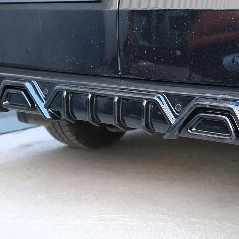 Oneway Rear Diffuser compatible with Volkswagen Transporter T7 2024- & Ford Transit Custom (V710) 2023- - Gloss black