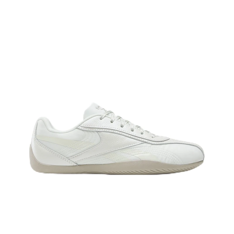Reebok Women's Ultra LO Trainers, Chalk/Vintage Chalk/Mineral Grey, 40.5 EU - Image 1