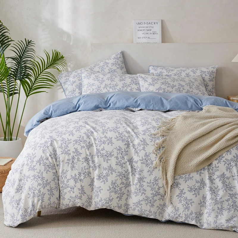 TISPLR Floral Queen Comforter Set Soft 3 Pieces Chic Crinkle Gauze Fabric Garden Style Blue Floral Print Botanical Flower Comforter for All Seasons Luxury Warmth Comfy Breathable with 2 Pillowcases