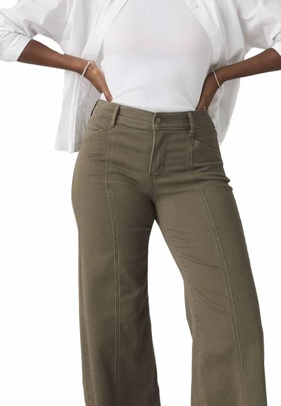 Levi's 318 Seamed Wide Leg Canteen - Image 1