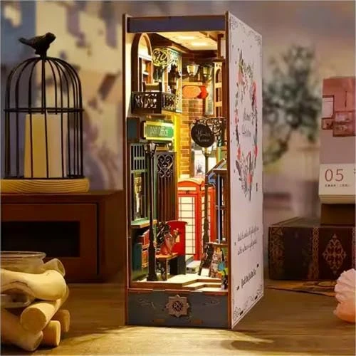 Book Nook - Gasse (18,2 x 8,5 x 24,5 cm)