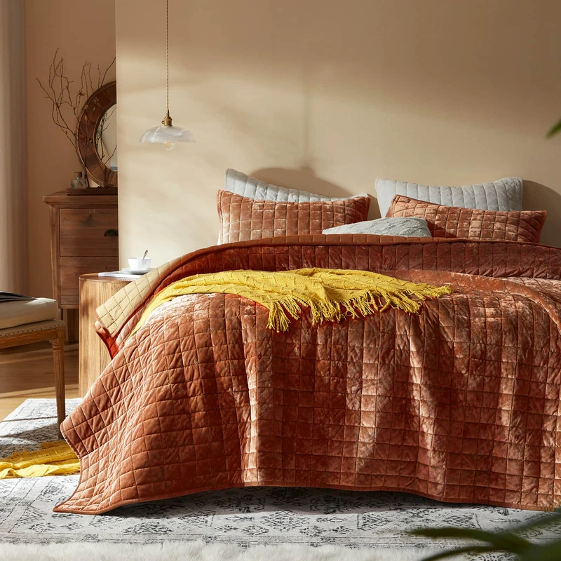 LEAONME Velvet Quilt Oversized California King-120''x120'', Lightweight Burnt Orange Velvet Comforter Set with 2 Pillow Shams, Oversized Bedspread Coverlet Quilted Bedding Set for All Season