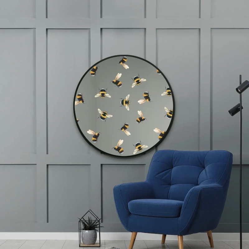 MirrorOutlet The Typis - Black Metal Frame Edged Modern Round Circular Edge Wall Mirror With Bumble Bee Design 31"x31" (80CM X 80CM) Silver Mirror Glass with Black Frame