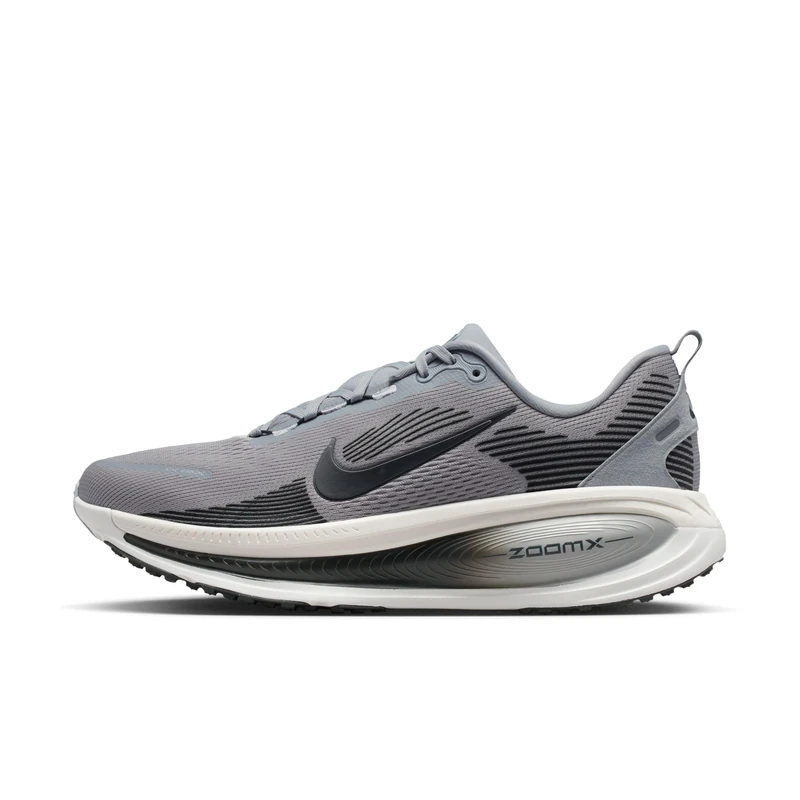 Nike Nike Vomero 18 Running Shoes