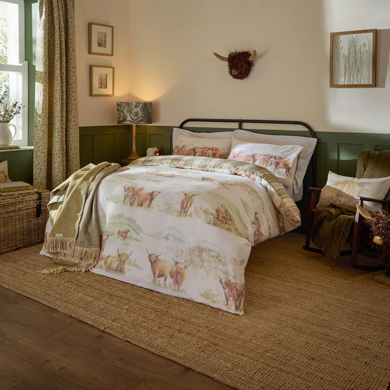 Voyage Maison Highland Cattle Duvet Cover Set – Highland Cow Reversible 100% Tumbled Cotton Bedding (Multicolour - Double)