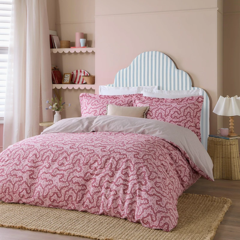 furn. Wylder Brianna Duvet Cover Set – Reversible Floral and Stripe 100% Tumbled Cotton Bedding (Cherry - King)