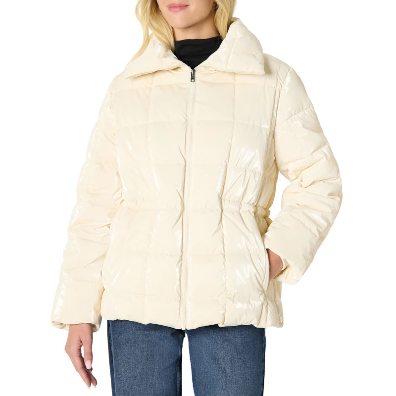 Amazon Essentials Women's (Demi's Pick) Oversized-Fit Square Quilted Puffer Jacket with Adjustable Waist, Cream, M