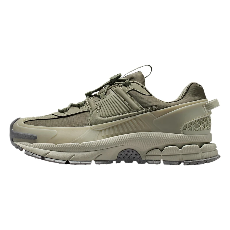 Nike Men's Zoom Vomero Roam Sneaker, Silver Sage/Silver Sage/Spruce, 6 UK