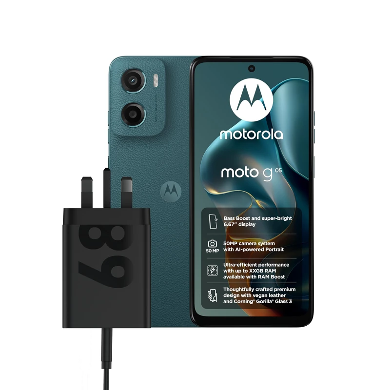 Motorola G05 Forest Green 4+64 and Moto UK Charger - Single port 68w