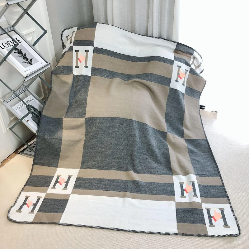 Fcteap h Blanket Soft Fleece Sofa Throw Blanket for Women Couch Bed Plush Wool Stitch Flannel Cozy Large Comfy Quilt Aesthetic New Home Living Dorm Bedroom Decor Travel Essentials Gifts (Khaki)
