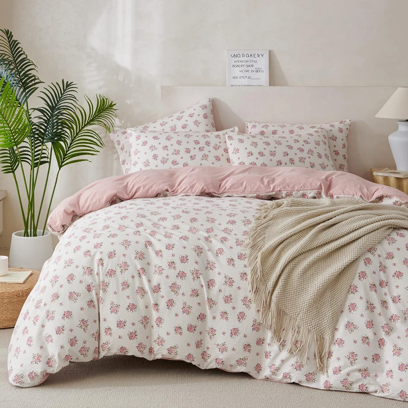 BUPIRD Comforter Queen Set Floral 3 Pieces Soft Cute Fresh Floral Bedding Lightweight Garden Style Floral Botanical Comforter for All Seasons and 2 Pillowcases
