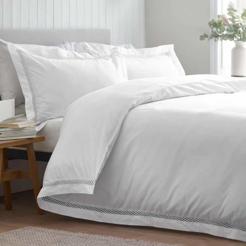 Catherine Lansfield Classic Lattice Lace Double Duvet Cover Set with Pillowcases White