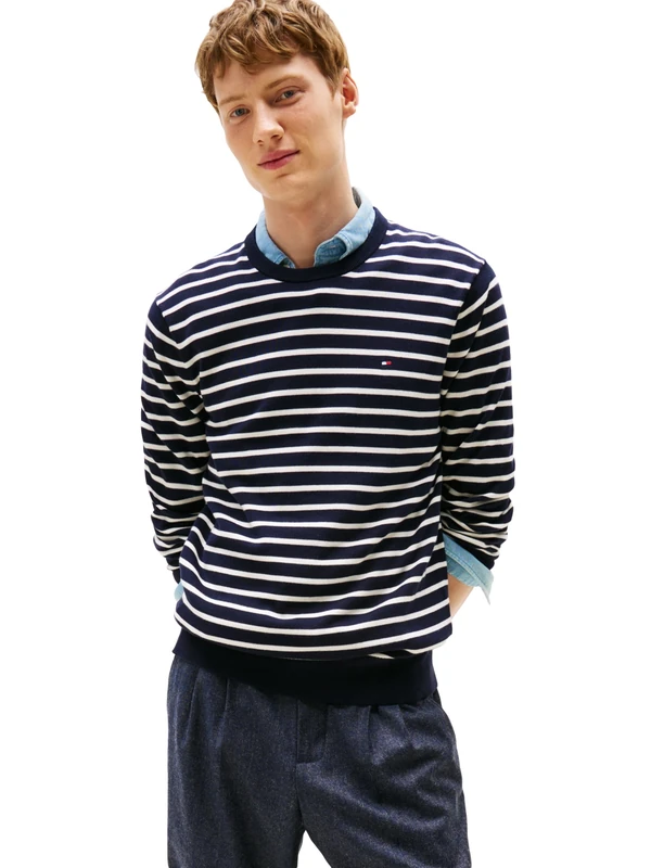 Tommy Hilfiger Men's Cotton Solid Crewneck Sweater Lightweight Pullover, Also Available in Big & Tall, Desert Sky/Ivory, Medium