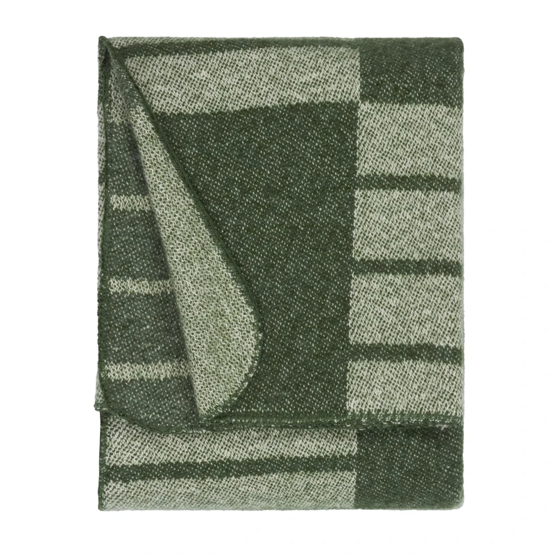furn. Yard Harlech Throw – Soft Reversible Geometric Check Blanket (Moss - 130x180cm)