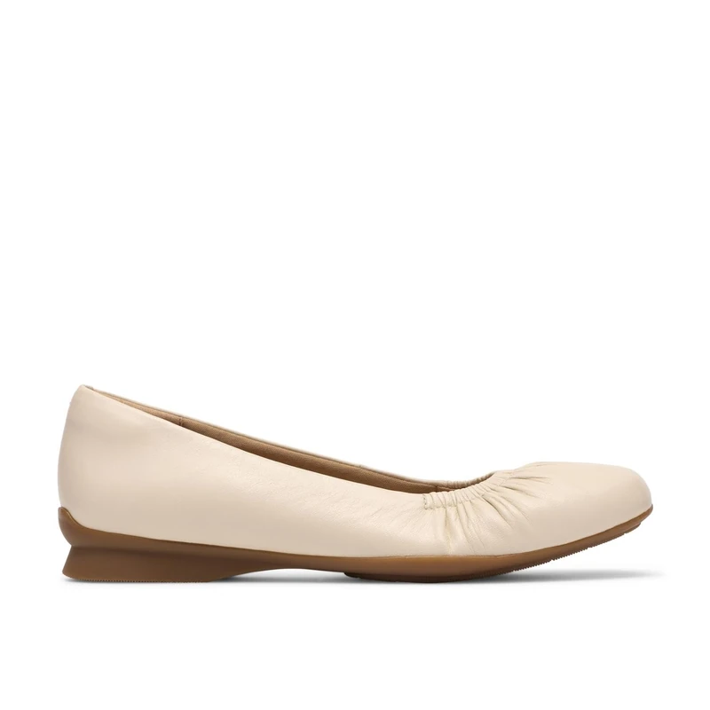 Clarks Jazmynn Lo Womens Cream Leather, 4.5