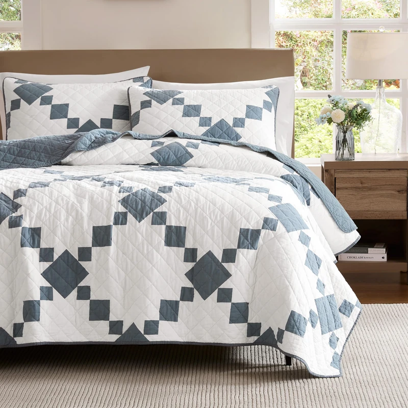 WDCOZY 100% Cotton Quilt King Size, Lightweight Reversible Gingham Patchwork Bedding Set with 2 Pillow Shams, Blue Block Pattern Farmhouse Bedspread Shabby Chic Coverlet Thin Comforter All Seasons