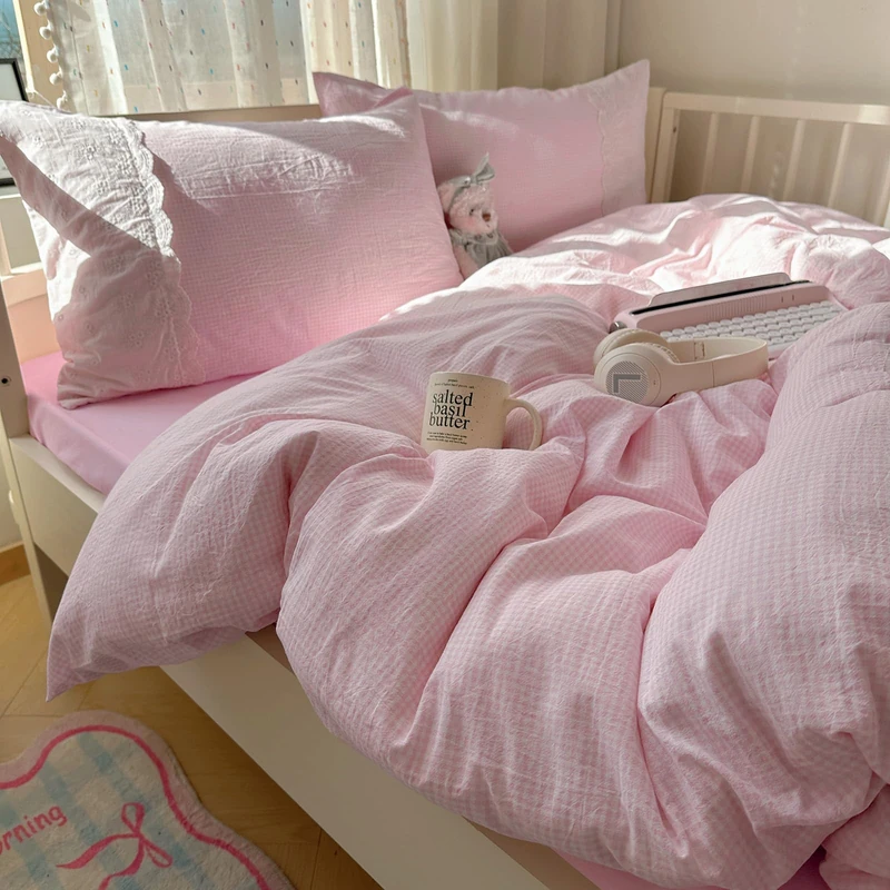 mixinni Pink Gingham Duvet Cover Queen Size - 3 Piece Cottagecore Plaid Bedding Set with Lace Trim, Soft Washed Microfiber Vintage Aesthetic Grid Comforter Cover & Pillow Shams, (Pink White Gingham)