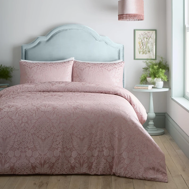 Appletree Heritage - Toria - Jacquard Duvet Cover Set - Double Bed Size in Blush, Pink