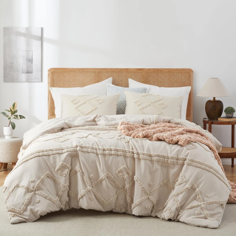 Oli Anderson Queen Comforter Set, 3 Pieces Boho Beige Comforter Geometric Tufted Bedding Comforter Sets, Soft Fluffy Comforter with 2 Pillowcases (Beige, Queen)