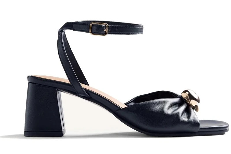 GIOSEPPO Kabarnet Women's T-Strap, Black, EU 37 - UK 4