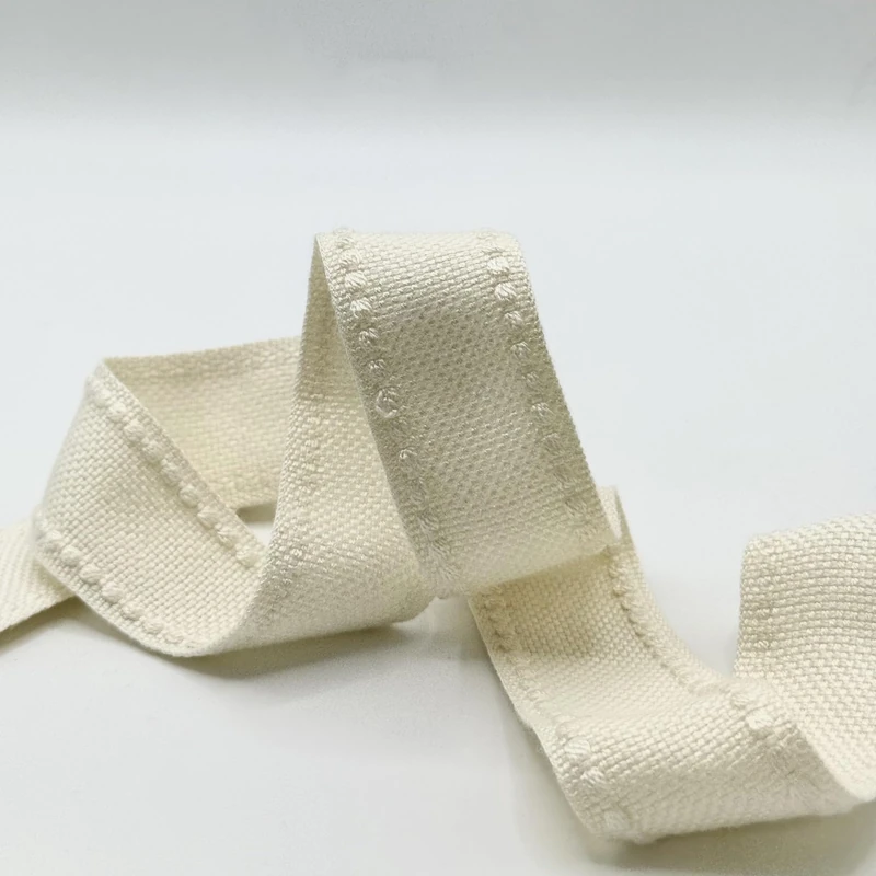 3CM Woven Braid Cream ON 25M Card - Image 1