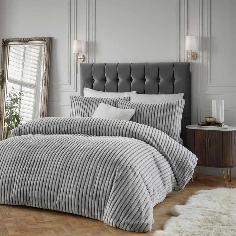 Paoletti Alpine Duvet Cover Set – Soft Faux Fur Striped Minimalist Bedding Set (Grey - King)