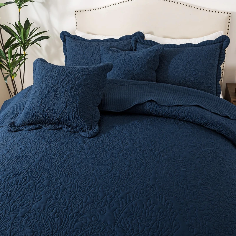 HoneiLife Oversized King Bedspreads 128x120 - California King Quilts 4-Piece, Cal King Quilt Sets,Rustic Bedding Sets King Size,Reversible Coverlets Lightweight Bedlinen Set for All Season Use-Navy