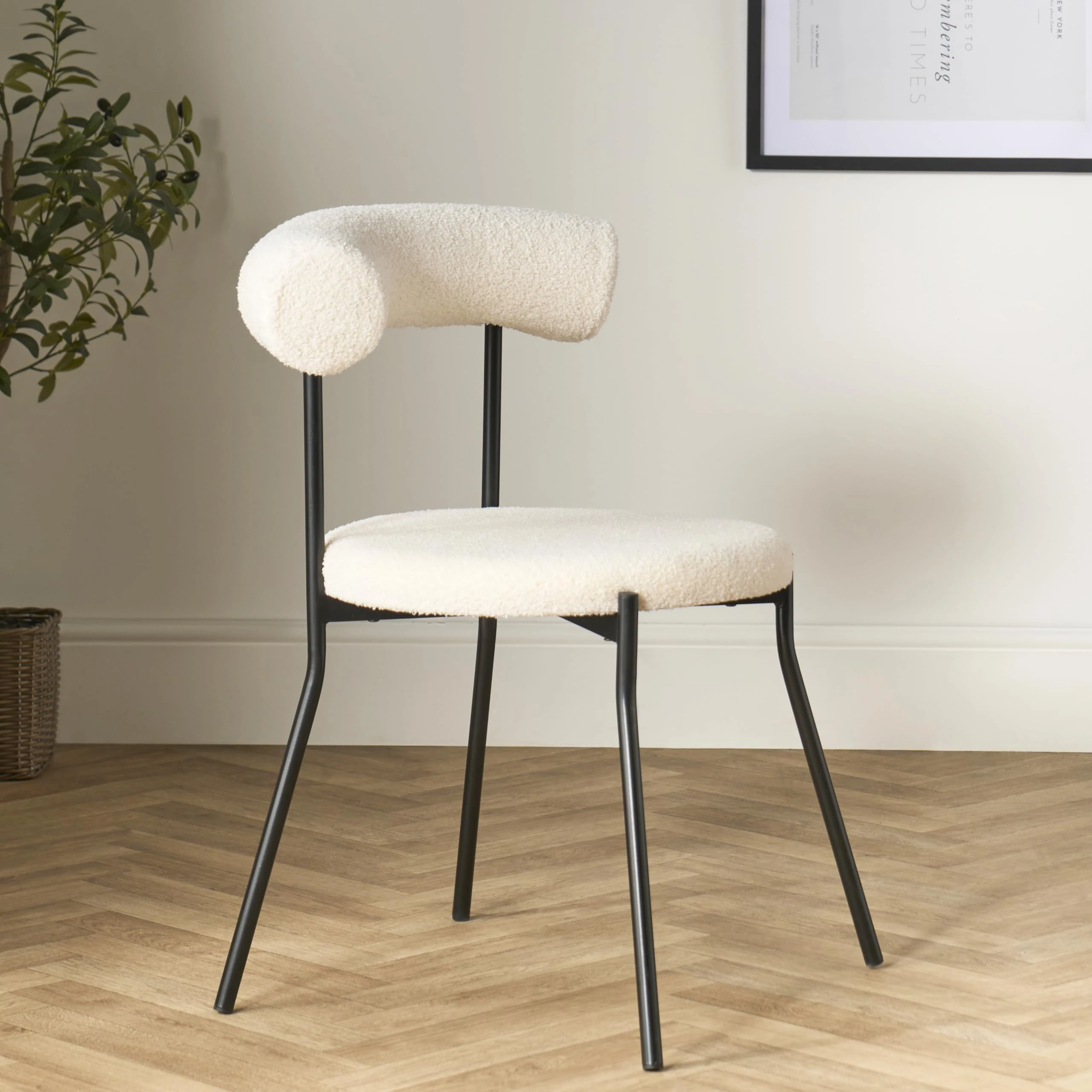 OHS Boucle Dining Chair with Solid Metal Legs, Modern Upholstered Kitchen Chair with Padded Seat & Backrest Luxurious Soft Comfy Dining Chairs for Home Restaurant, White