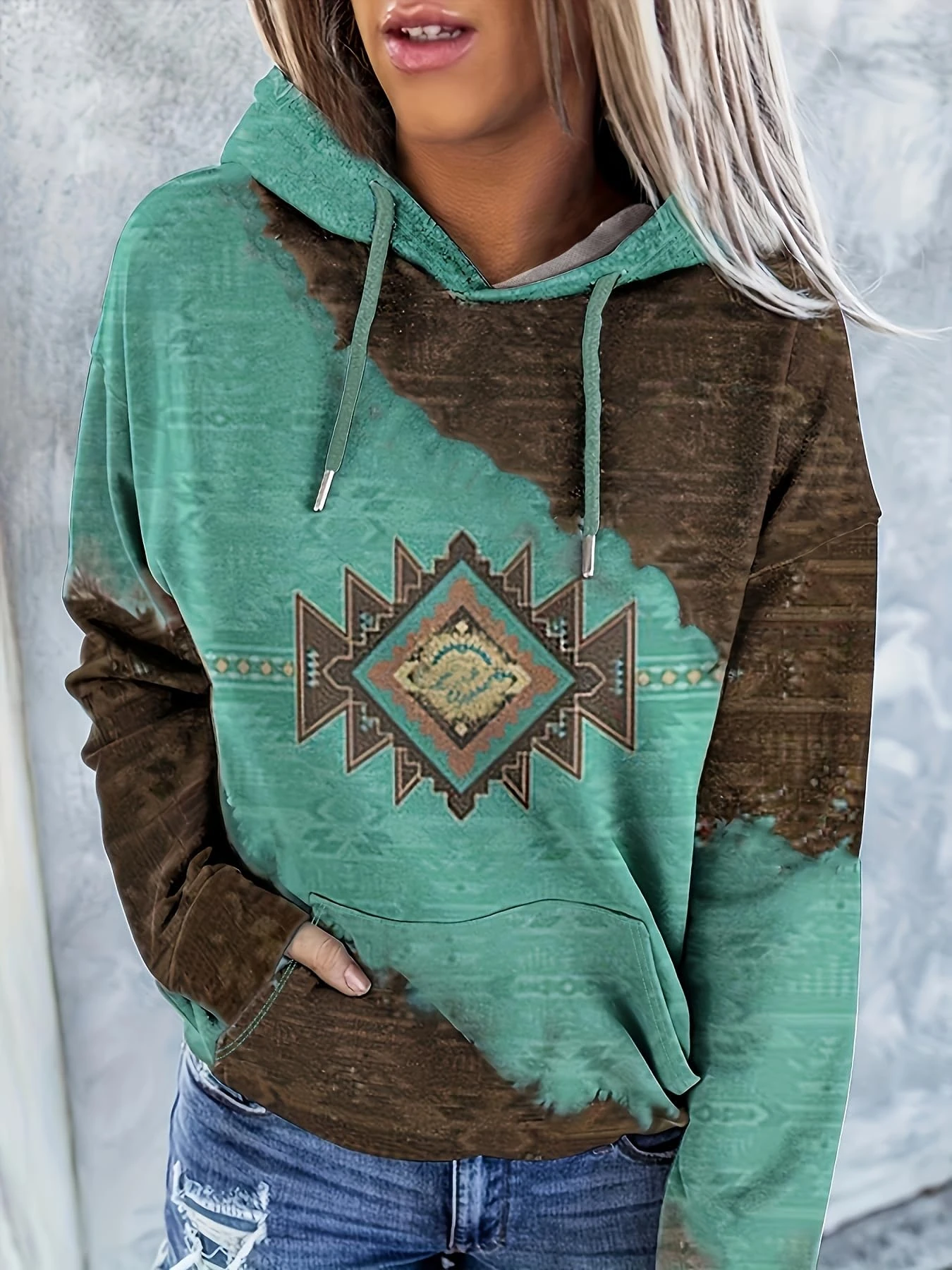 Womens Oversized Letter Print Hoodies Graphic Fleece Sweatshirts Long Sleeve Pullover with Pocket 2025, Brown and Green, XX-Large