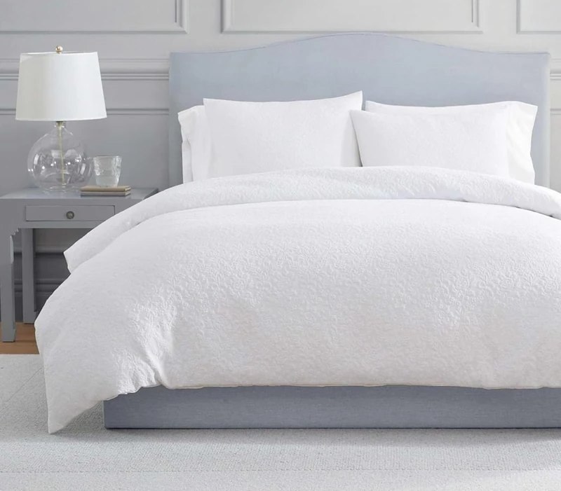 Martha Stewart - Queen Comforter Set, Naturally Soft Cotton-Rich Jacquard Bedding w/Matching Pillowcases, Textured 3 Piece Bed Set (Garden Trellis White) - Image 1