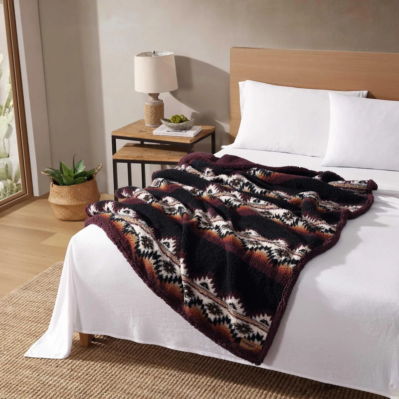 Wrangler - Blanket, Ultra Soft Throw Blanket for Couch or Bed, Oversized Bedding w/Sherpa Reverse (Mountain Fog Brown, 50" x 70")