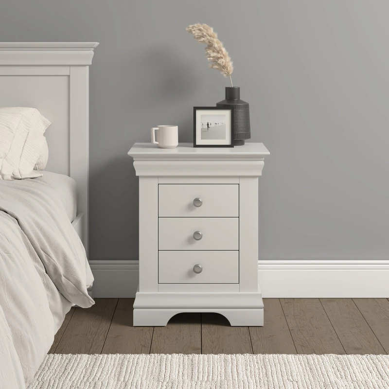 Seconique Bordeaux 3 Drawer Bedside in Ivory
