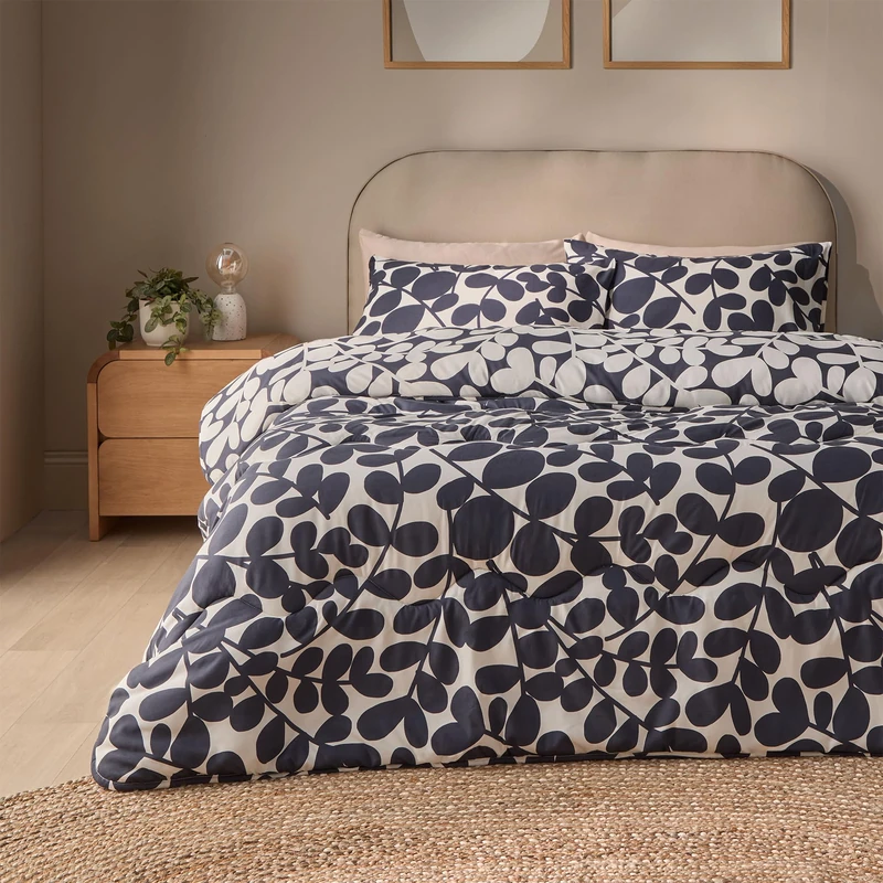 Silentnight Coverless Leaf Print Duvet & Pillowcase Set - Supersoft Stylish 10.5 Tog Bed Quilt - Two Reversible Designs - All Year Round Comfort No Cover Needed, Navy, Super King