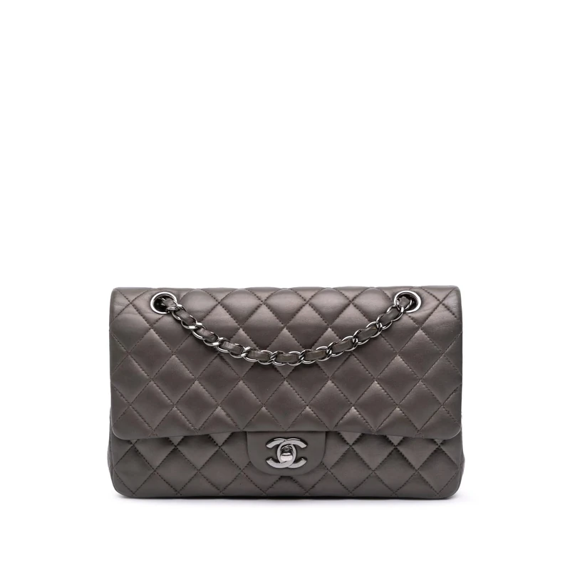 Pre-Loved Medium Classic Lambskin Double Flap