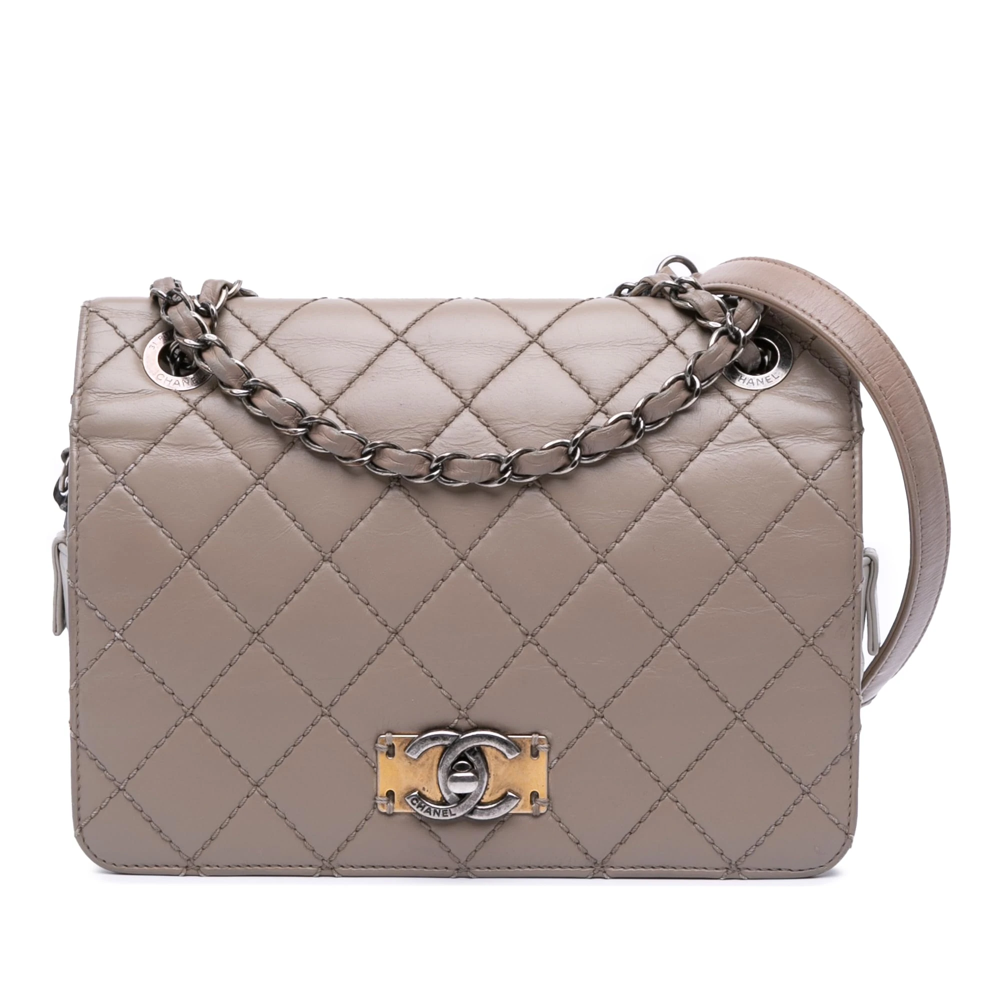 Chanel Pre-Loved Quilted Calfskin Day Trip Flap