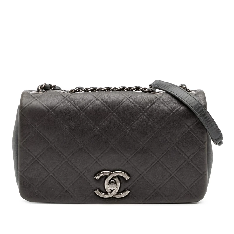 Chanel Pre-Loved Paris Edinburgh Medium Diamond Embossed Calfskin New Chic Flap
