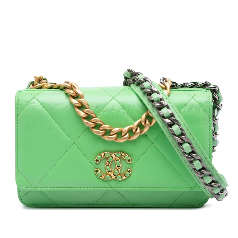 Chanel Pre-Loved Quilted Lambskin 19 Wallet On Chain Handbag