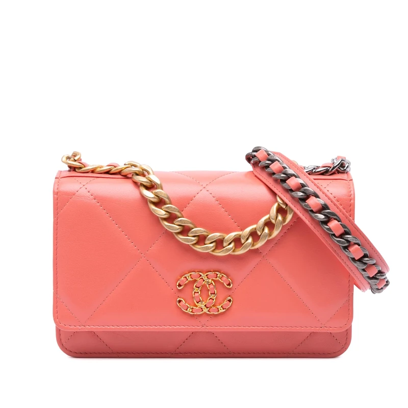Chanel Pre-Loved Quilted Lambskin 19 Wallet On Chain Handbag
