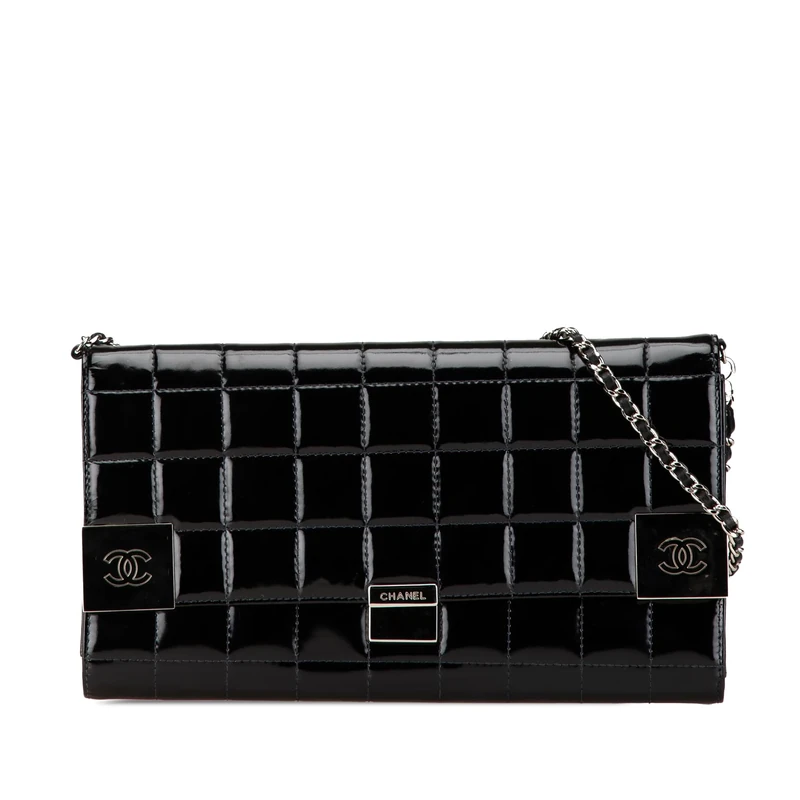 Chanel CC Chocolate Bar Patent Leather Shoulder Bag - Black