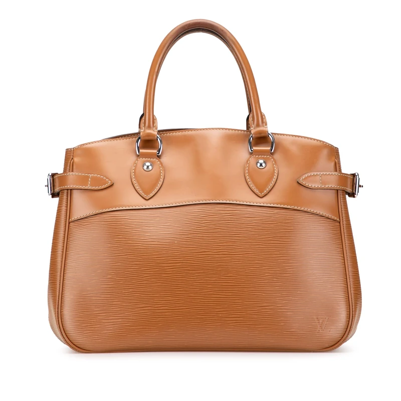 Louis Vuitton Pre-Loved Epi Passy PM