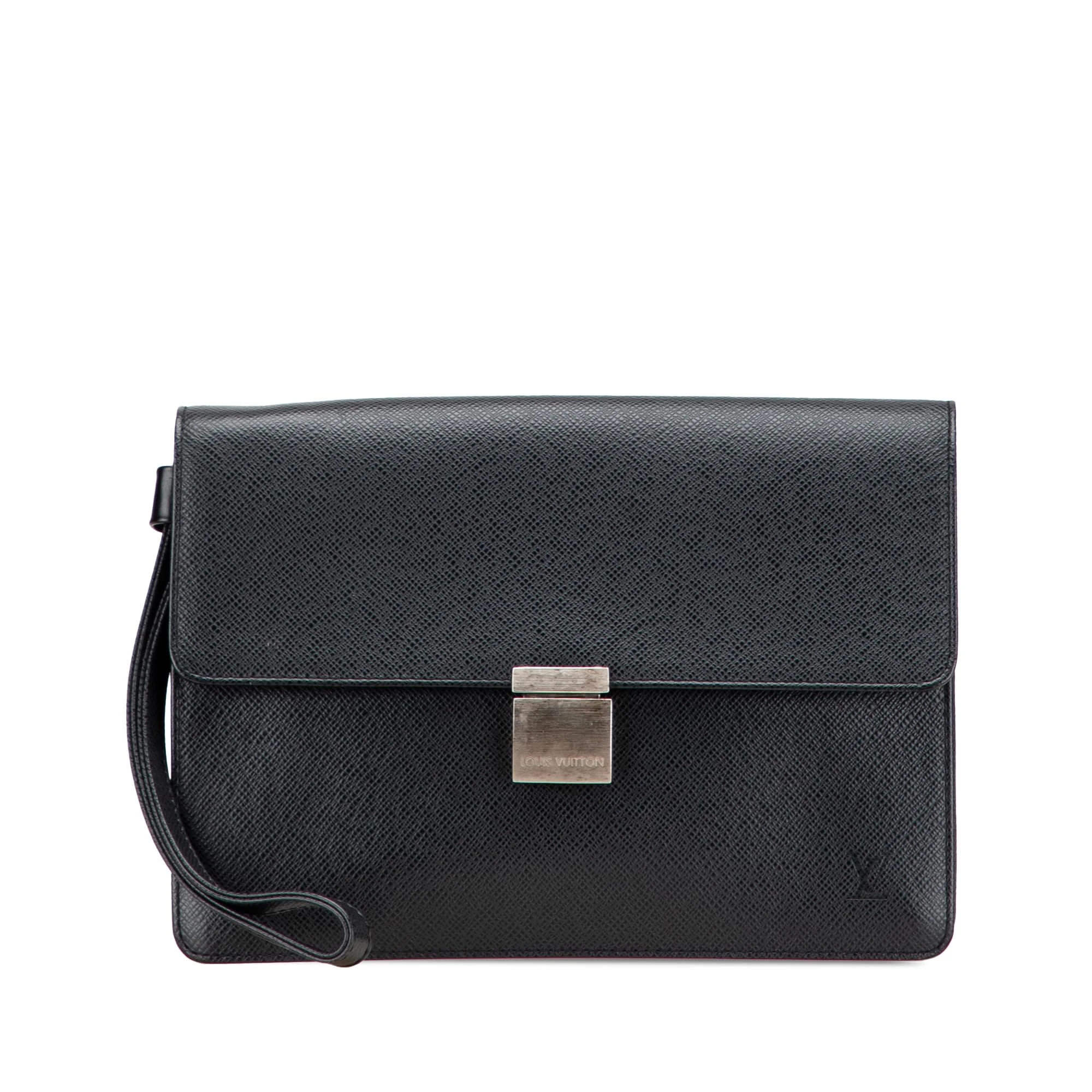 Louis Vuitton Pre-Loved Taiga Selenga