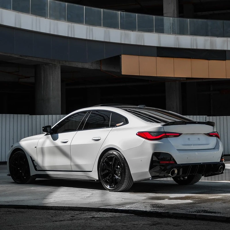 Oneway Rear Diffuser compatible with BMW 4-Series G26 M-Pack/M440i 2021- (with double round or oval exhaust trims) - Gloss black