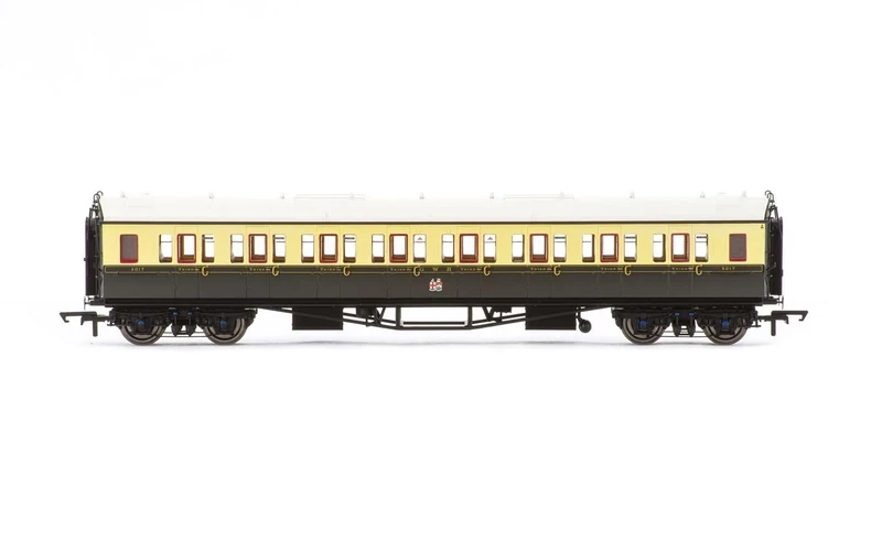 Hornby R40469 GWR Collet Coaches Corridor Third 5017 Coach