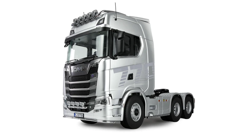 Amewi Scania 770 S Tractor 6x6 1:14 RTR Silver Remote Controlled RC