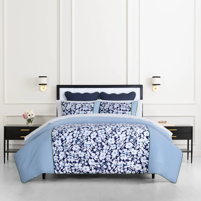 Kate Spade New York Anemone Field Full/Queen Comforter Set, 100% Cotton Reversible Cover, All Season 3 Piece Bedding, Machine Washable, Blue Multicolor - Image 1