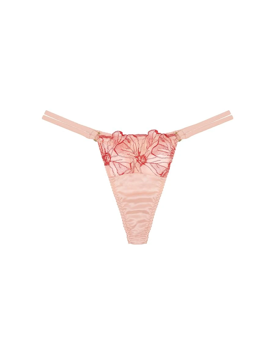 Fleur of England, Rosa Thong, S
