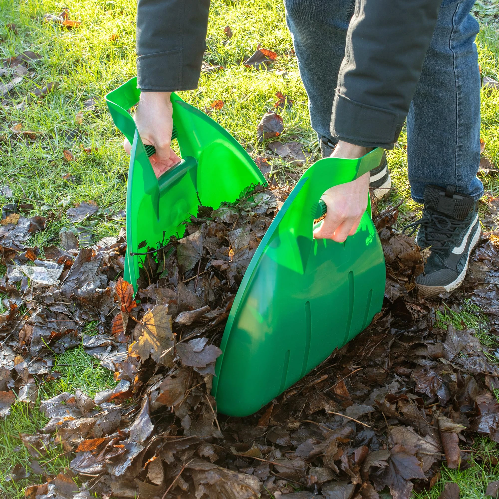 Hardys Leaf Grabbers Set - Heavy-Duty Leaf Collector Grabbers | Lightweight Easy-Use Garden Leaf Collector | Leaf Picker for Grass, Hedge Clippings, Ideal for Autumn/Winter