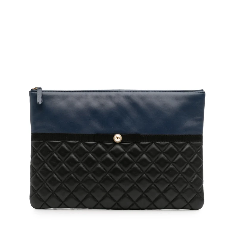 Chanel Pre-Loved Large Bicolor Quilted Leather Pearl O Case Clutch