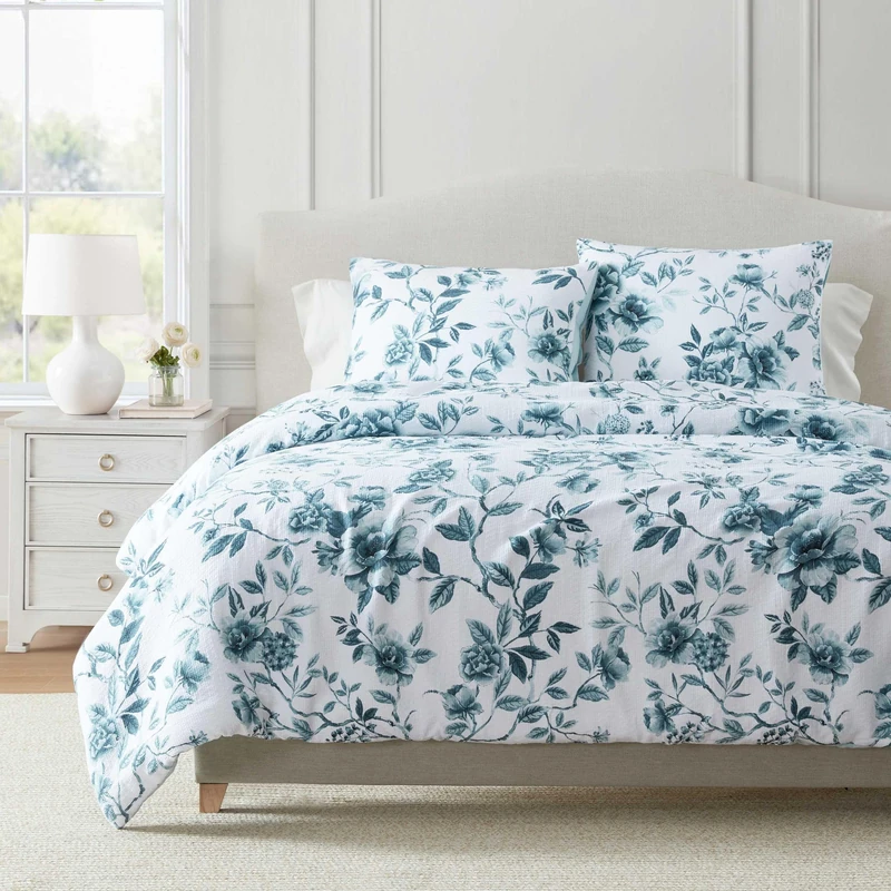 Martha Stewart - Queen Duvet Cover Set, Textured Cotton Jacquard with Refined Softness & Medium Weight Feel, 3 Piece Bed Set with Matching Pillowcases (Vivian Floral Blue)