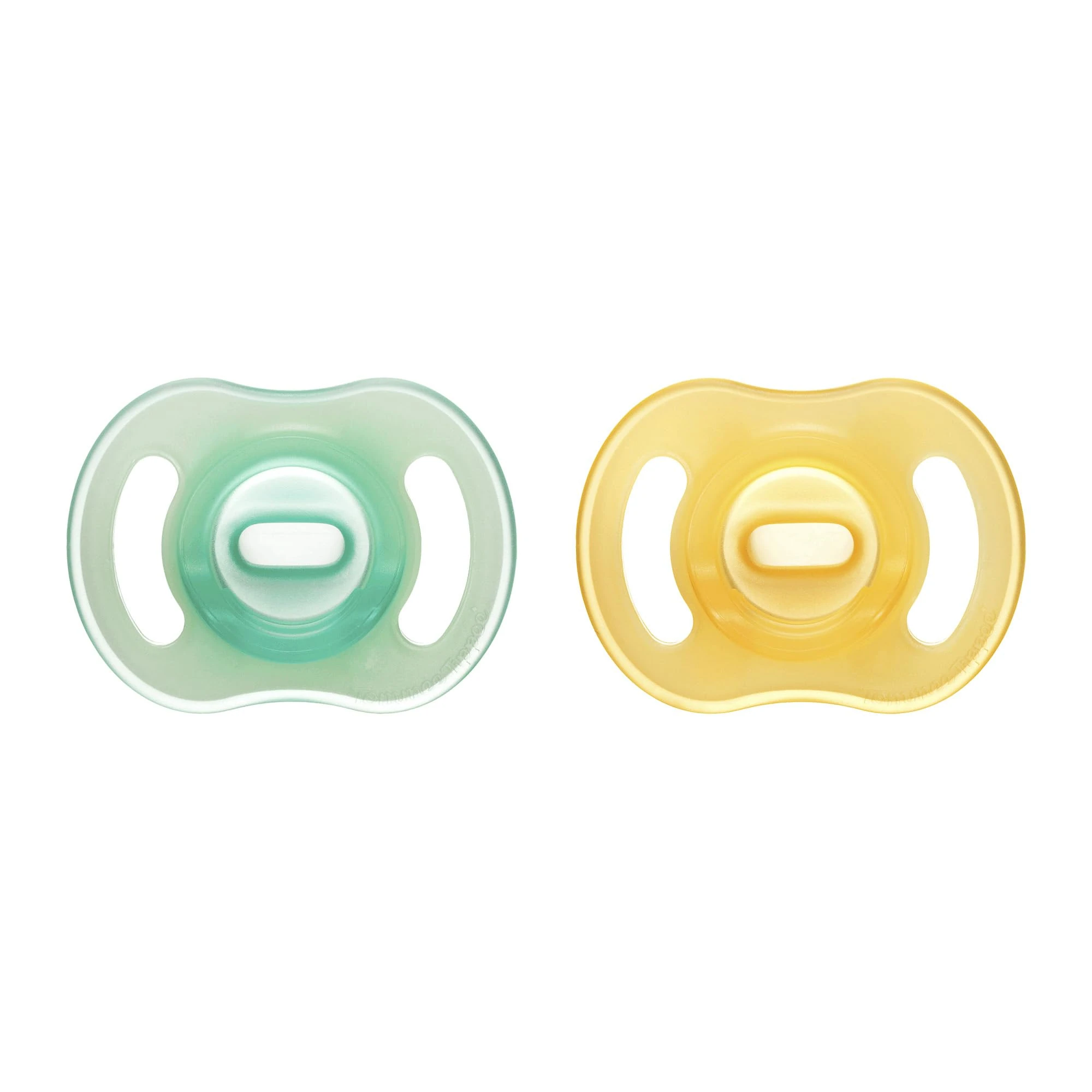 Tommee Tippee Ultra-Light StayPut Night Glow Soother, 0-6m, 2 Pack, Glow in The Dark, Lightweight, Soft Skin Feel, Extra Air Flow